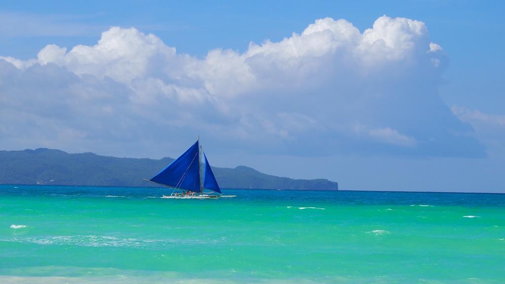 Fridays Boracay Beach Resort Balabag  Exterior photo