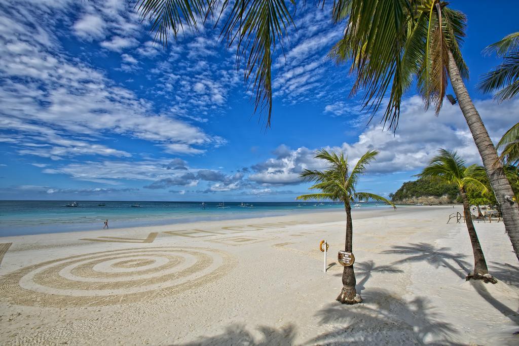 Fridays Boracay Beach Resort Balabag  Exterior photo